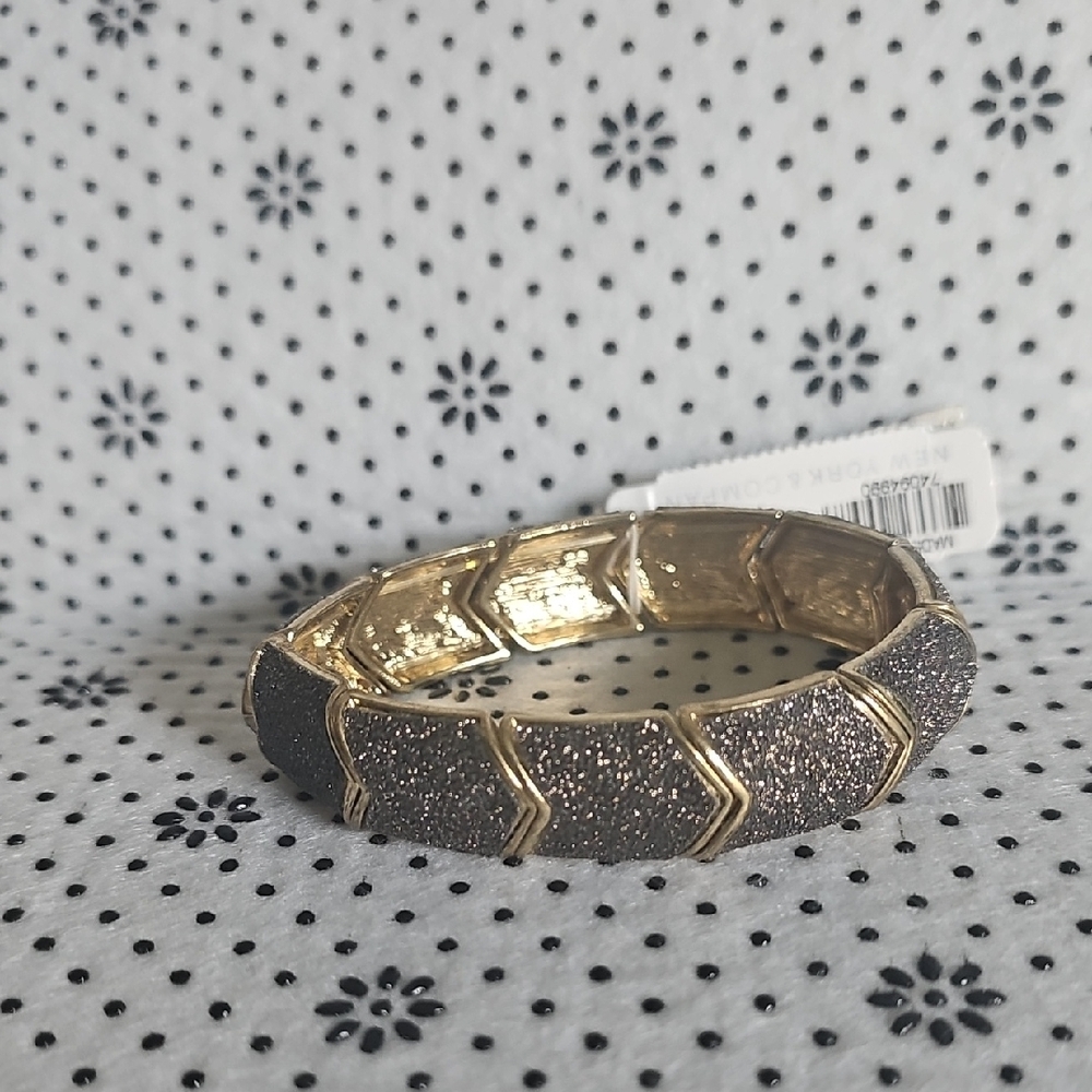 Elegant Gold and Black Women's Stretchy Bracelet